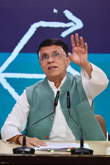 Congress accusation SEBI chief, Conflict of interest in SEBI