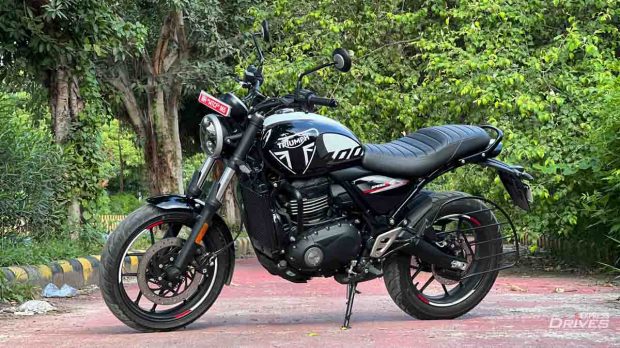 The motorcycle retains the overall design as the Speeed 400, but with some changes.