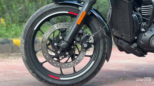 The motorcycle retains the dual-channel ABS system.