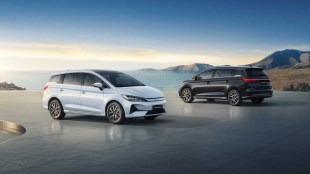 BYD eMax7