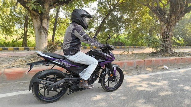 Bajaj Pulsar N125 review (1)