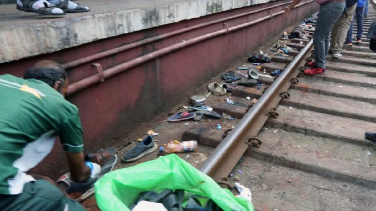 Bandra, Bandra stampede, Bandra railway station, Bandra accident, Bandra, Bandra news, railway station, Western railway, Bandra Terminus stampede Bandra, Bandra stampede, Bandra railway station, Bandra accident, Bandra, Bandra news, railway station, Western railway, Bandra Terminus stampede