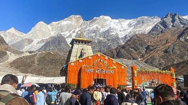 Rudraprayag: Kedarnath Dham beautifully adorned with flowers in celebration of the Diwali festival in Rudraprayag. (PTI)