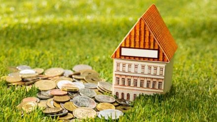 Fixed deposits offering highest interest rates in Oct – Lock in FDs before rate reductions Fixed deposits offering highest interest rates in Oct – Lock in FDs before rate reductions