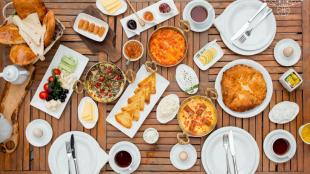 lifestyle, culinary tourism, food travellers, food tour, travel