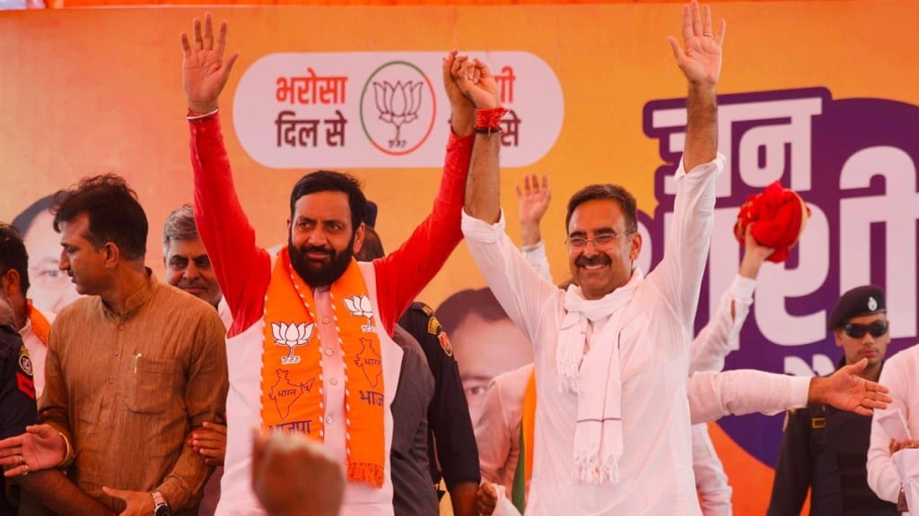 Chief Minister Nayab Singh Saini (L) moved a resolution in the House proposing Kalyan's name. (Photo: Facebook/File)