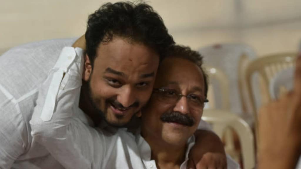The sender, who apparently works for D-Company, warned Zeeshan Siddique that he would be killed the same way as his father Baba Siddique and demanded protection money of Rs 10 crore.