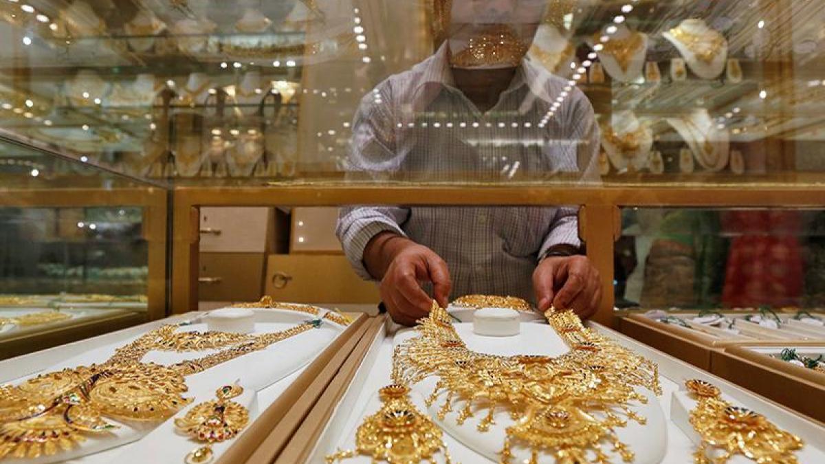 gold jewellery, gold industry, gold prices, customs duty, volume growth, monsoons, wedding season, currency movements, franchise model, expansion, organised trade gold jewellery, gold industry, gold prices, customs duty, volume growth, monsoons, wedding season, currency movements, franchise model, expansion, organised trade
