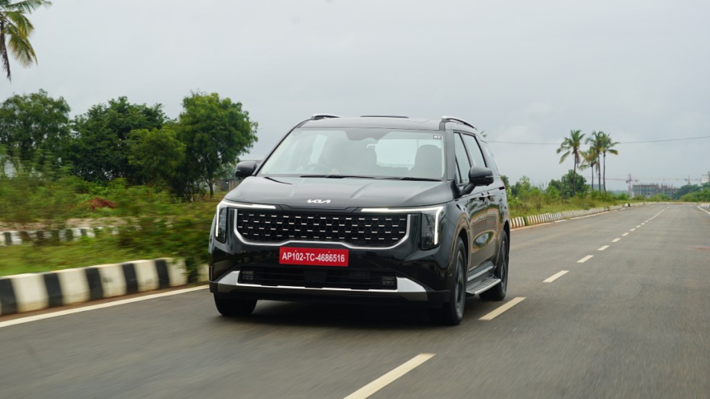 Kia Carnival review