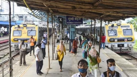 Mumbai local train update