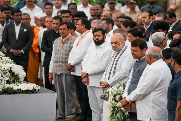 Union Home Minister Amit Shah along with Maharashtra CM Eknath Shinde, Deputy CM Devendra Fadnavis and others after paying his last respects to business leader Ratan Tata. (Photo source: PTI)