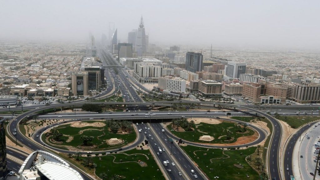 Saudi Arabia workers compensation insurance, new rules, foreign workers, expatriate workers, wage protection