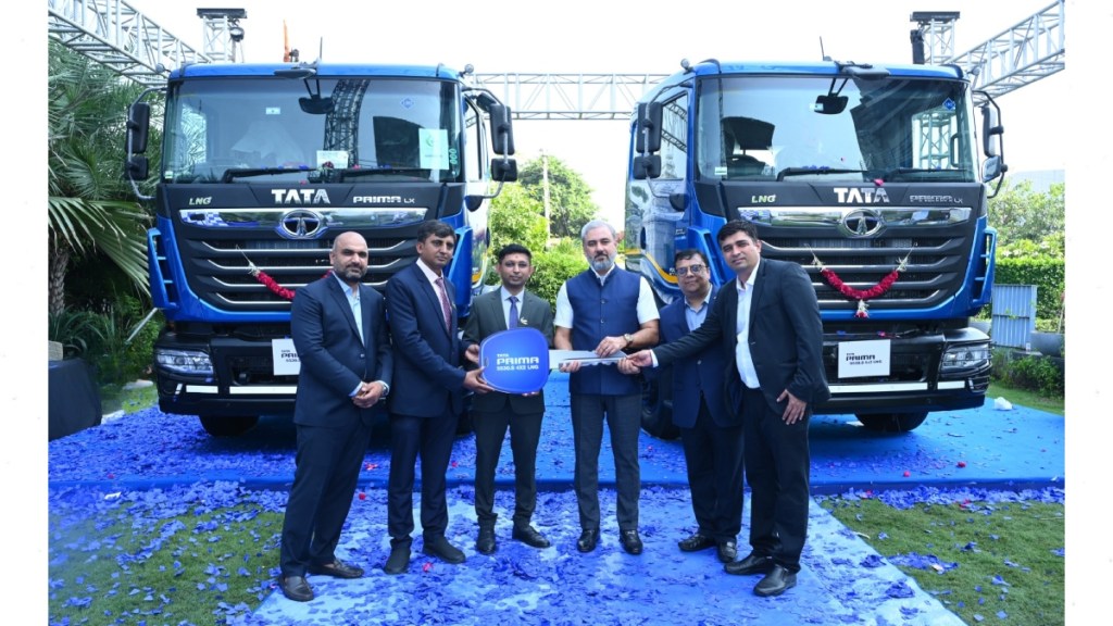 Tata Motors hands over its Tata Prima 5530.S LNG trucks to Clean Green Fuel and Logistics