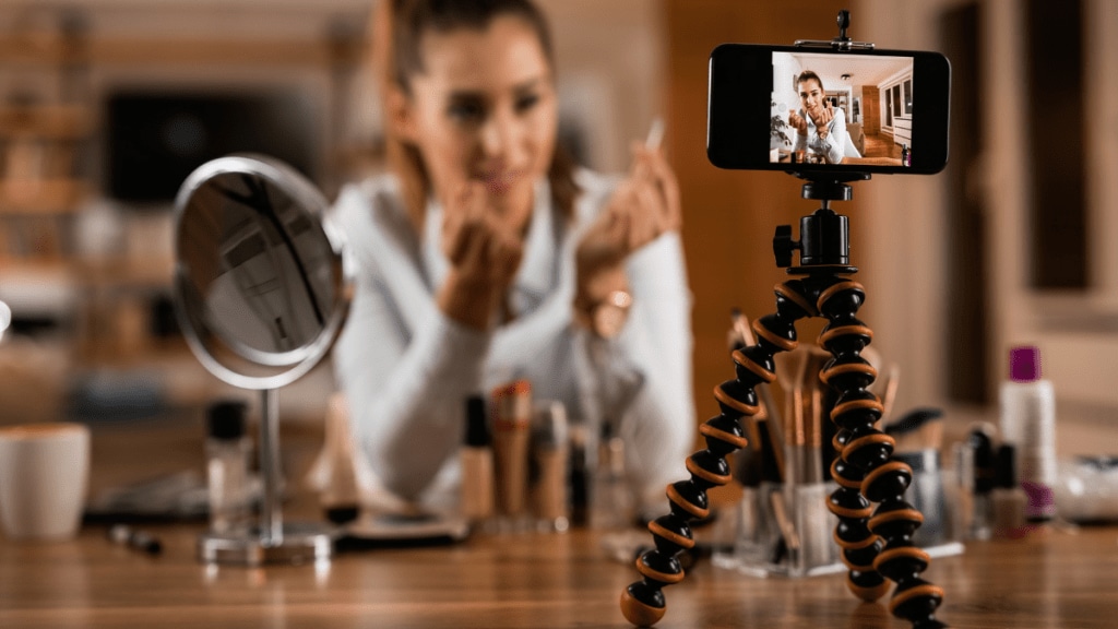 Ultimately, the decision between micro-influencers and macro-influencers depends on a brand’s specific goals for the festive season. (Image: Freepik)