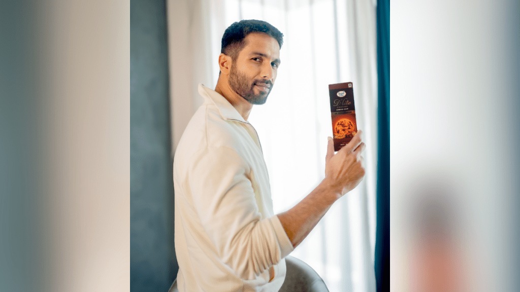 “Shahid Kapoor strongly reflects our brand’s personality making him a perfect fit, especially among health-conscious consumers, to amplify our message of guilt-free indulgence,” Tarun Arora, CEO, Zydus Wellness, said.