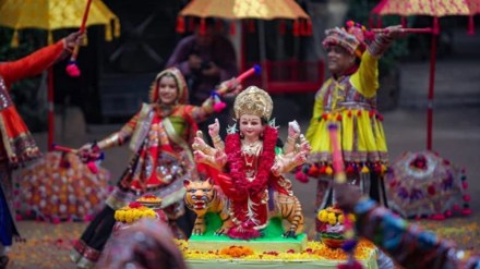Navratri festivities to generate Rs 50,000 crore business this year: CAIT Navratri festivities to generate Rs 50,000 crore business this year: CAIT