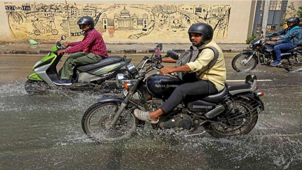 Bengaluru rains, Bengaluru waterlogging, traffic delays in Bengaluru