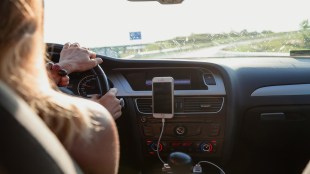 Highway Hypnosis, Highway Hypnosis Causes, Highway Hypnosis Signs, Highway Hypnosis Symptoms, Highway Hypnosis Treatment, White Line Fever, White Line Fever Causes, White Line Fever Signs, White Line Fever Prevention