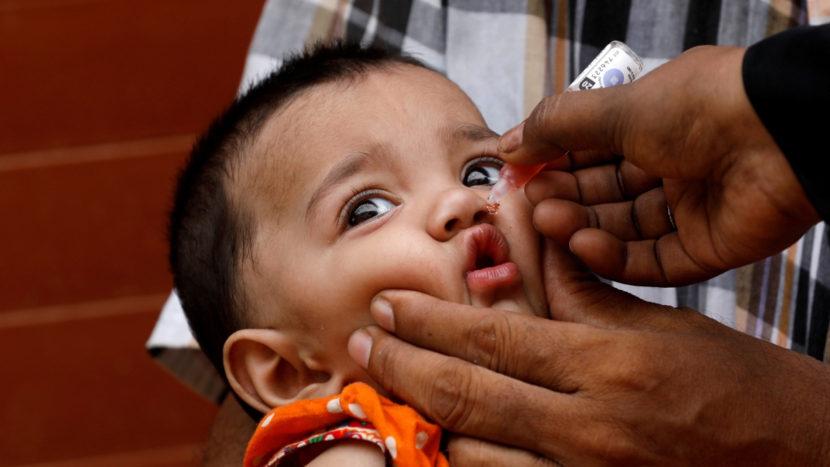Polio in Pakistan: Govt begins another vaccination campaign after worrying surge in cases Polio in Pakistan: Govt begins another vaccination campaign after worrying surge in cases