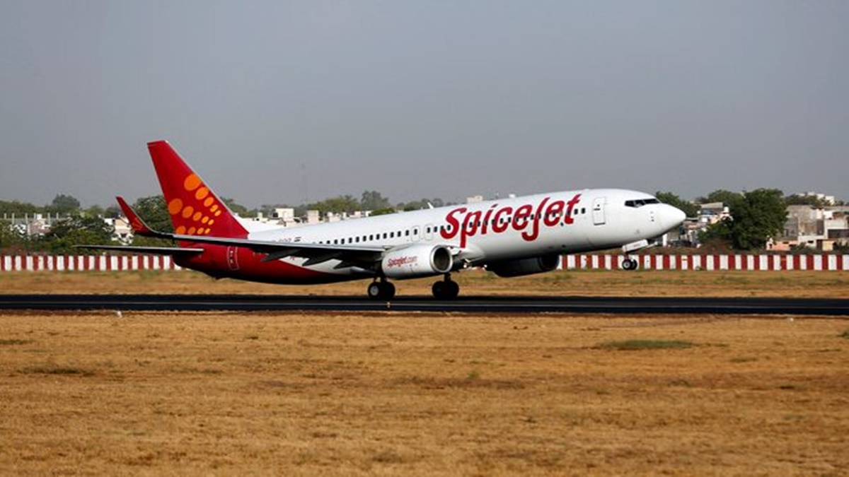 FIR registered following hoax bomb threat on SpiceJet’s Mumbai-bound flight
FIR registered following hoax bomb threat on SpiceJet’s Mumbai-bound flight