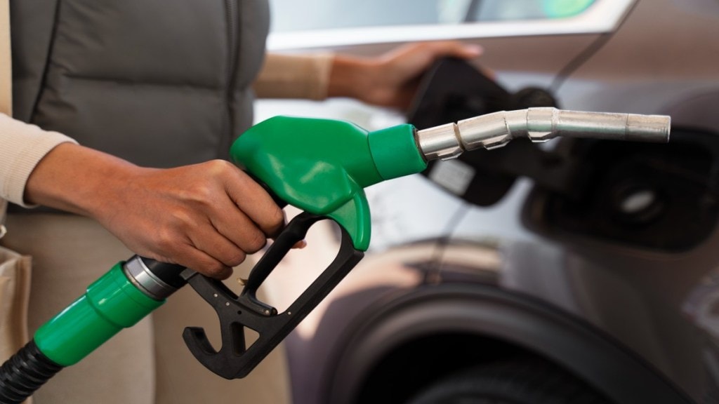 Petrol, Diesel Price Today on 07 October 2024 in New Delhi, Mumbai, Chennai, Jaipur and Bhubaneshwar. (Image Source: Freepik) Petrol, Diesel Price Today on 07 October 2024 in New Delhi, Mumbai, Chennai, Jaipur and Bhubaneshwar. (Image Source: Freepik)