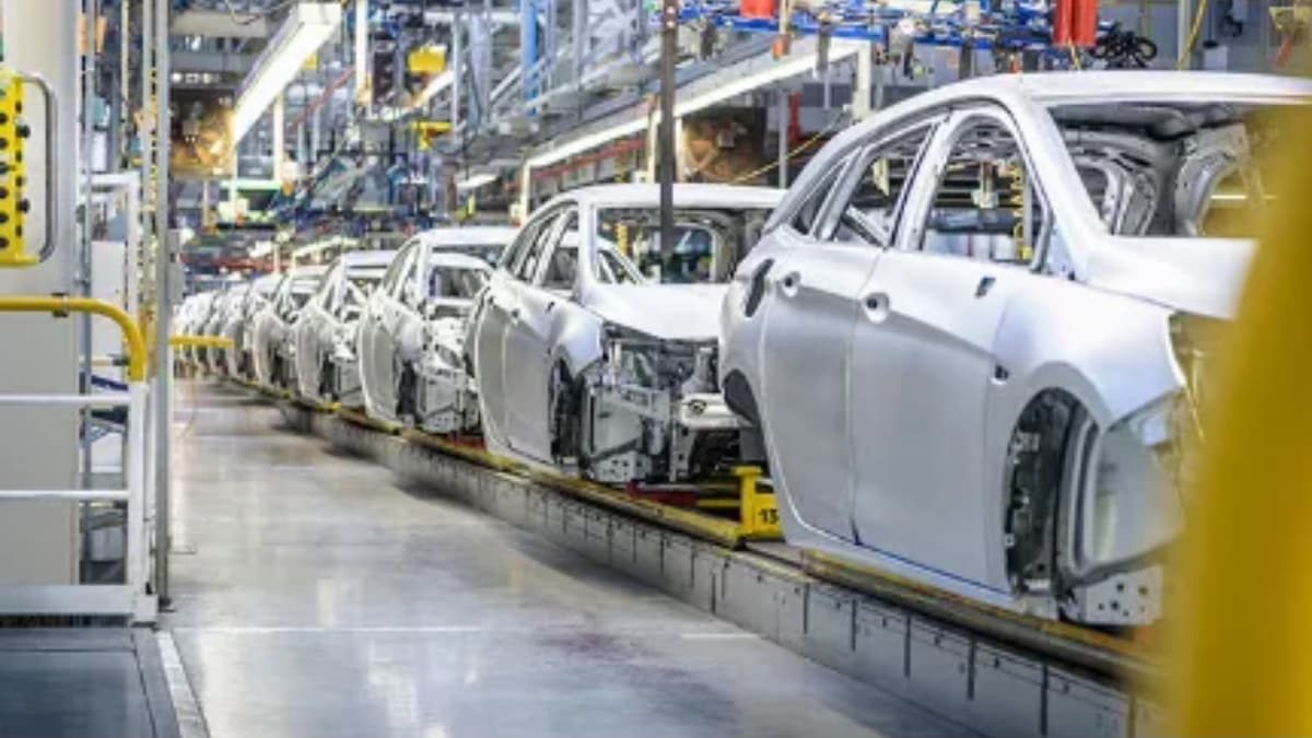 auto industry, Q4FY25, fourth quarter, Q4 preview, domestic demand, commodity headwinds, volume growth, fuel prices, US tariffs, bilateral trade agreement, OEMs, production volumes, auto ancillaries