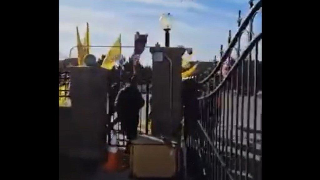 Canada Hindu temple attack, Hindu temple attacked, Canada India, Canada India tension, Canada India row, Justin Trudeau, Khalistan, Khalistani terrorists attack Hindus, Canada Temple attack