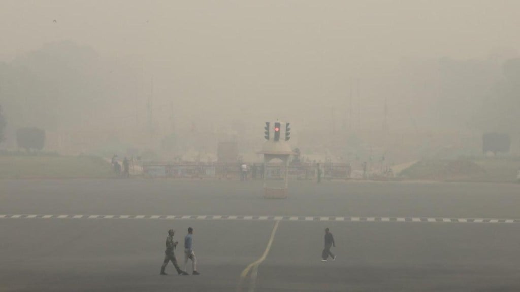 air pollution delhi ncr, delhi ncr pollution, schools, colleges noida, delhi air, india news