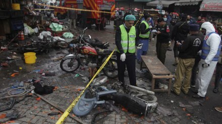 Pakistan train station bomb blast