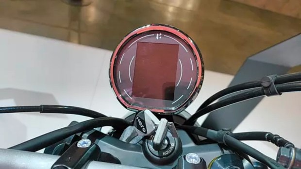 Hero Mavrick TFT instrument console