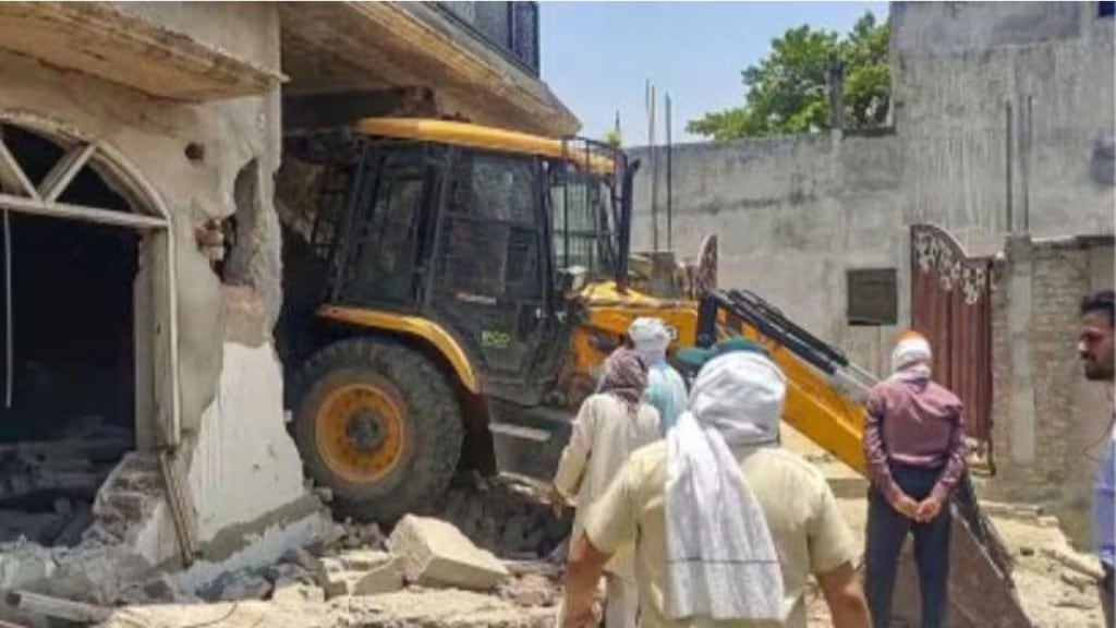 'Heavens won't fall on authorities if they hold their hands for some period': SC sets pan India guidelines against bulldozer action 'Heavens won't fall on authorities if they hold their hands for some period': SC sets pan India guidelines against bulldozer action