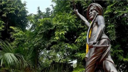 Delhi's Sarai Kale Khan Chowk renamed Birsa Munda Chowk on Birsa Munda's 150th birth anniversary