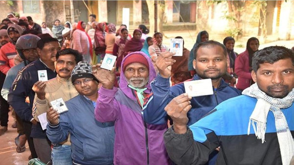 People stand in a queue to cast votes at a polling station during the final phase of Jharkhand Assembly Elections, in Ranchi district, Wednesday, Nov. 20, 2024. (PTI Photo) People stand in a queue to cast votes at a polling station during the final phase of Jharkhand Assembly Elections, in Ranchi district, Wednesday, Nov. 20, 2024. (PTI Photo)