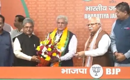 Day after quitting AAP, Kailash Gahlot joins BJP