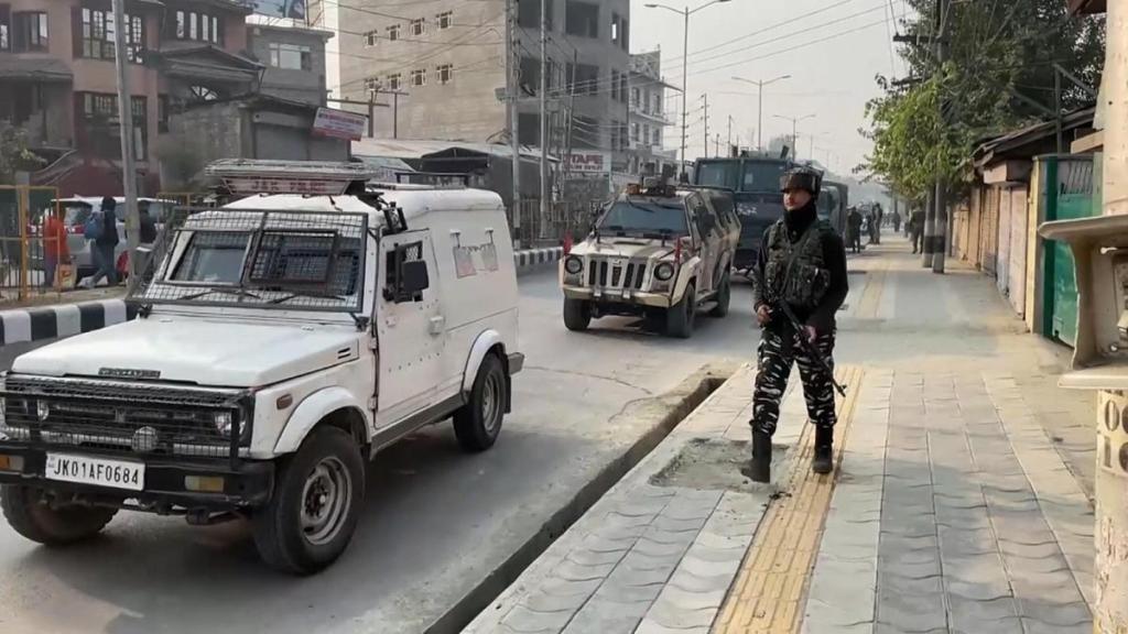 srinagar, gunfire, srinagar encounter, security personnel, india news