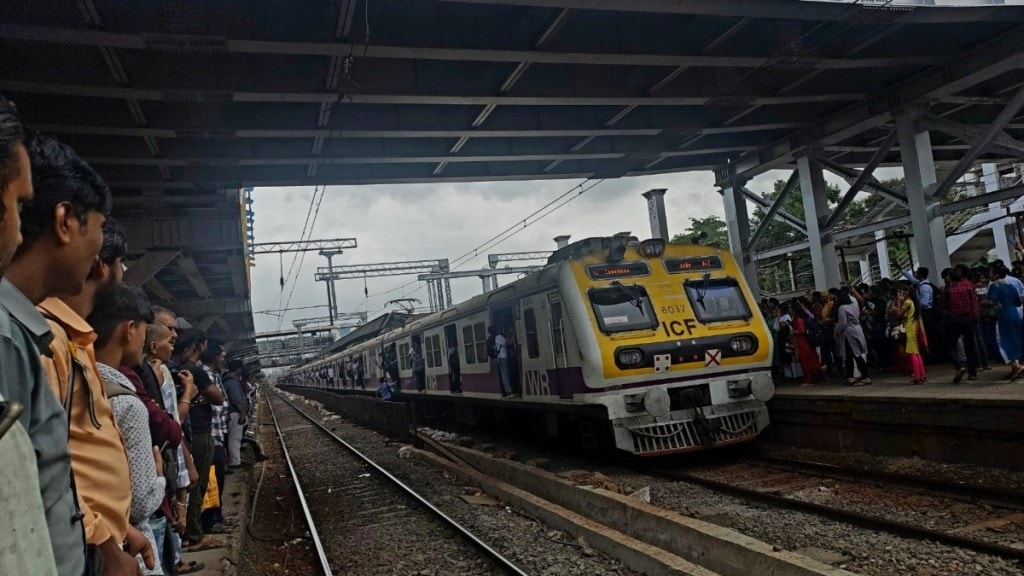 Mumbai, mumbai local train update, mumbai news, mumbai train, mumbai local, local train, indian railways, railways, indian railways news, western railway