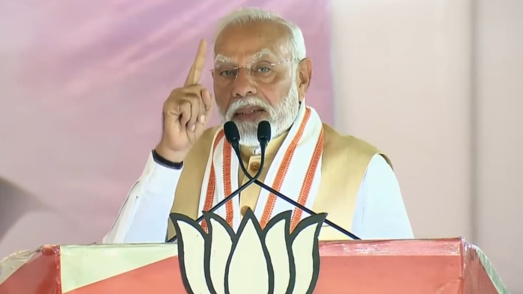 Prime Minister Narendra Modi at Dhule rally in Maharashtra. (Photo: BJP)