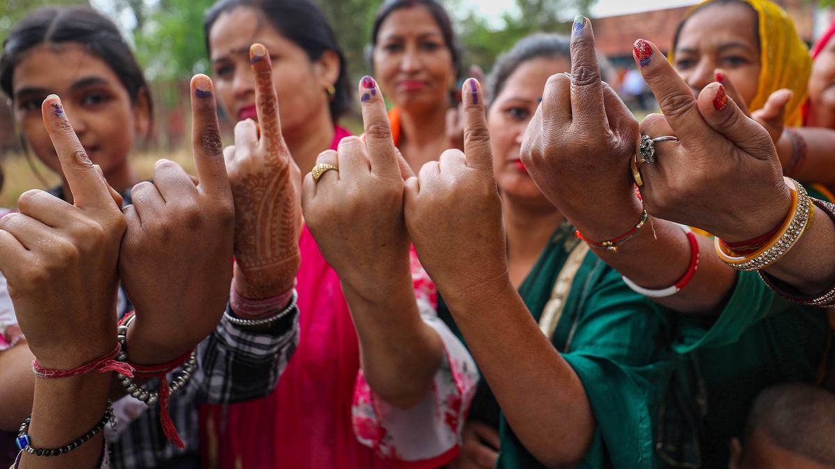The Jharkhand Election Watch and Association for Democratic Reforms (ADR) analysed the self-sworn affidavits of 522 out of 528 candidates contesting in Phase II of the Jharkhand Assembly Elections. The Jharkhand Election Watch and Association for Democratic Reforms (ADR) analysed the self-sworn affidavits of 522 out of 528 candidates contesting in Phase II of the Jharkhand Assembly Elections.
