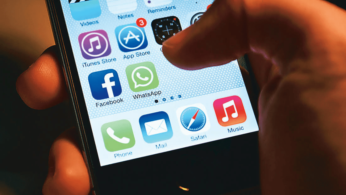 Conversational commerce Conversational commerce