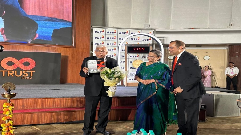 To defy shrinking lifespan, companies need to stay ahead of the curve and innovate: Deepak Parekh