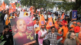 Activists of Hindu Jagaran Mancha participate in a rally to protest over arrest of Chinmoy Krishna Das by the Bangladesh police, in Kolkata, West Bengal, Thursday, Nov. 28, 2024. (PTI Photo/Swapan Mahapatra)