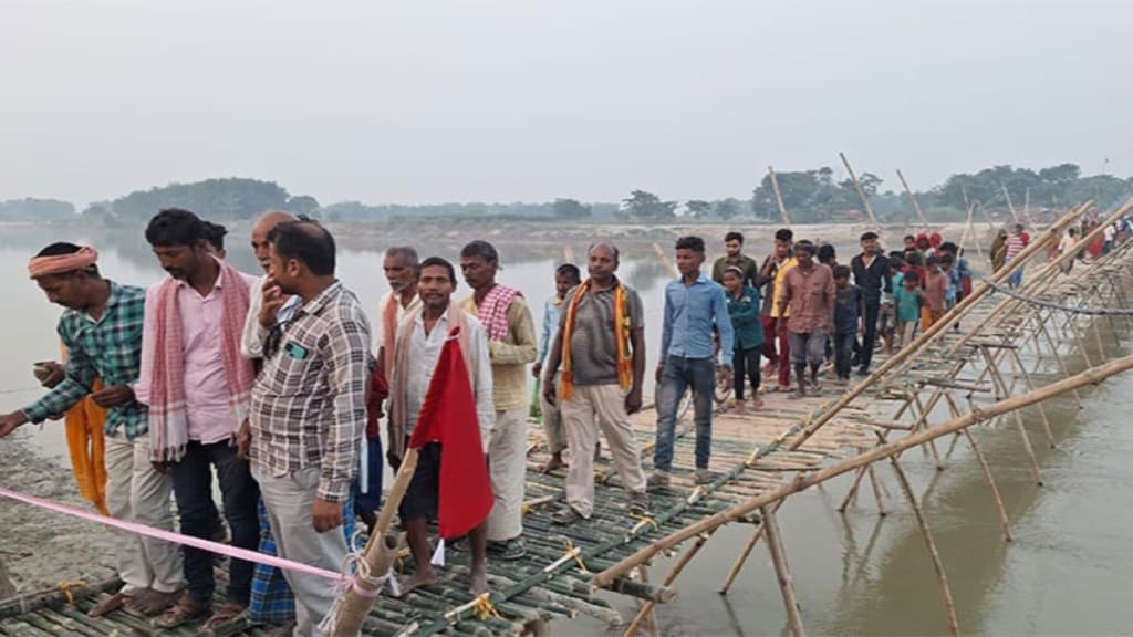 Amid Bihar Govt apathy, Aurai's villagers in Muzaffarpur build Chachari Bridge through crowdfunding.