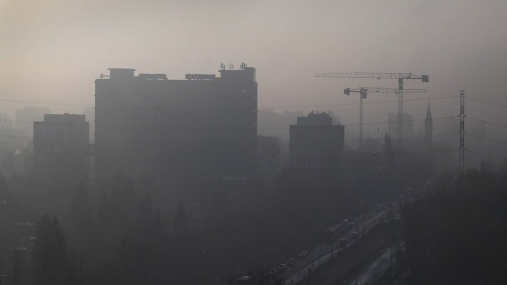 aqi delhi, delhi pollution, diwali 2024, diwali 2024 news, smog, smog in delhi, health news, wellness news,