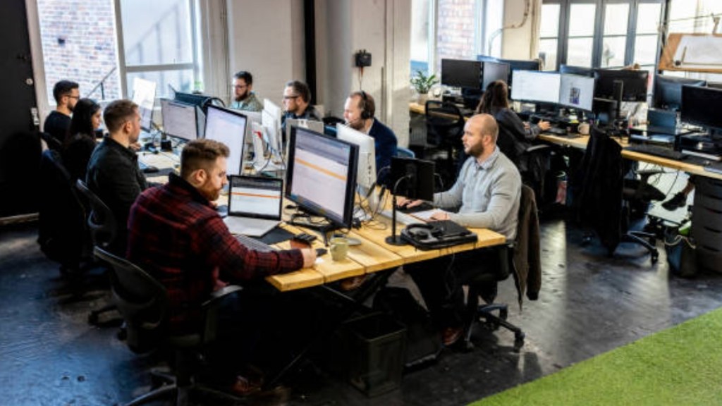 As AI evolves, IT firms see slowdown in mega deals