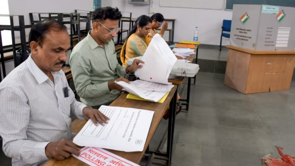 Maharashtra police seize truck carrying 10,080 kg of silver on polling day 