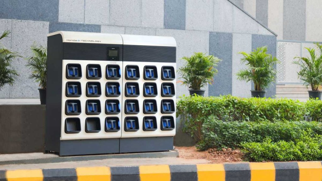 honda activa battery swapping