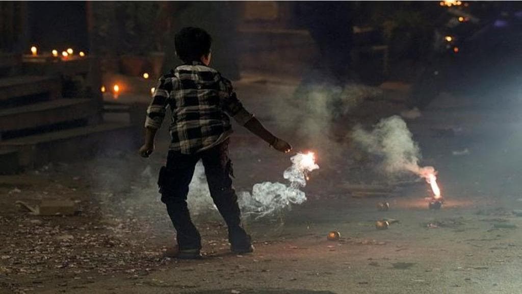 Delhi air quality Diwali, PM2.5 levels Delhi Diwali 2024, Delhi Diwali smog