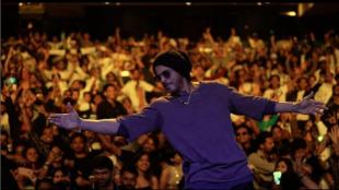 Shah Rukh Khan, Shah Rukh Khan smoking, Shah rukh quits smoking, Shah Rukh Khan quits smoking video