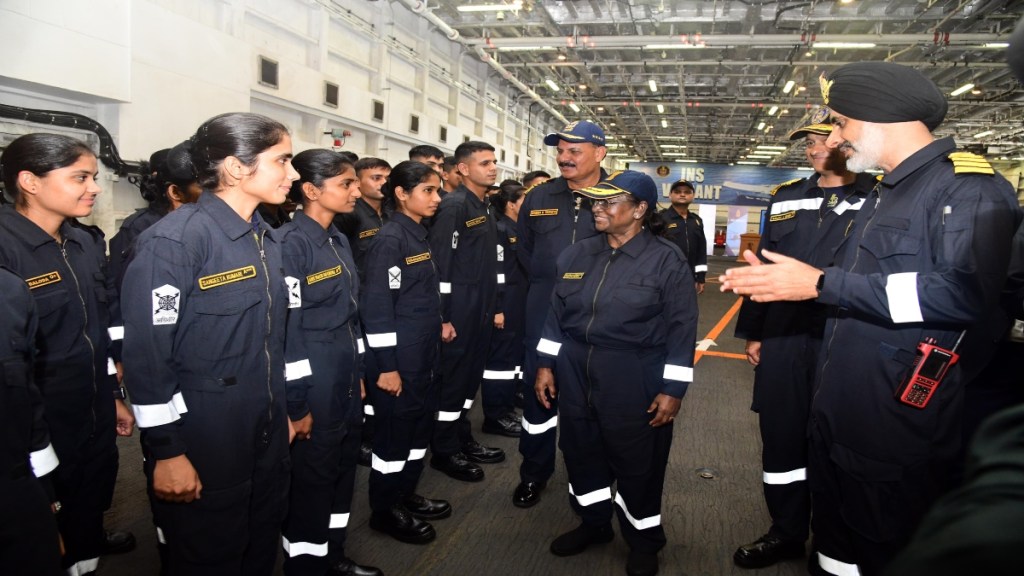President Droupadi Murmu witnesses Indian Navy's operational prowess onboard INS Vikrant President Droupadi Murmu witnesses Indian Navy's operational prowess onboard INS Vikrant