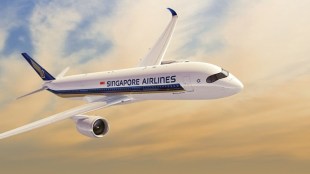 Singapore Airlines' A380 rolls back after landing at Delhi Airport